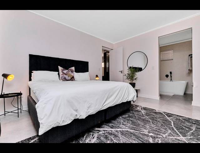 1 BEDROOM PROPERTY TO RENT IN HYDE PARK